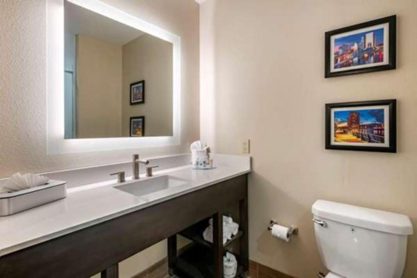 Comfort Inn & Suites Jacksonville - Orange Park Near Naval Air Station Dış mekan fotoğraf