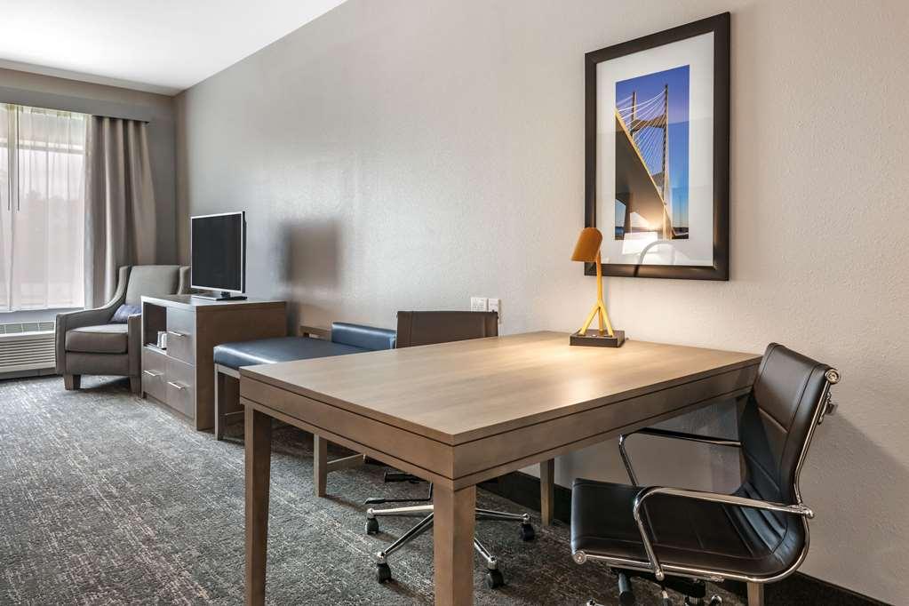 Comfort Inn & Suites Jacksonville - Orange Park Near Naval Air Station Oda fotoğraf