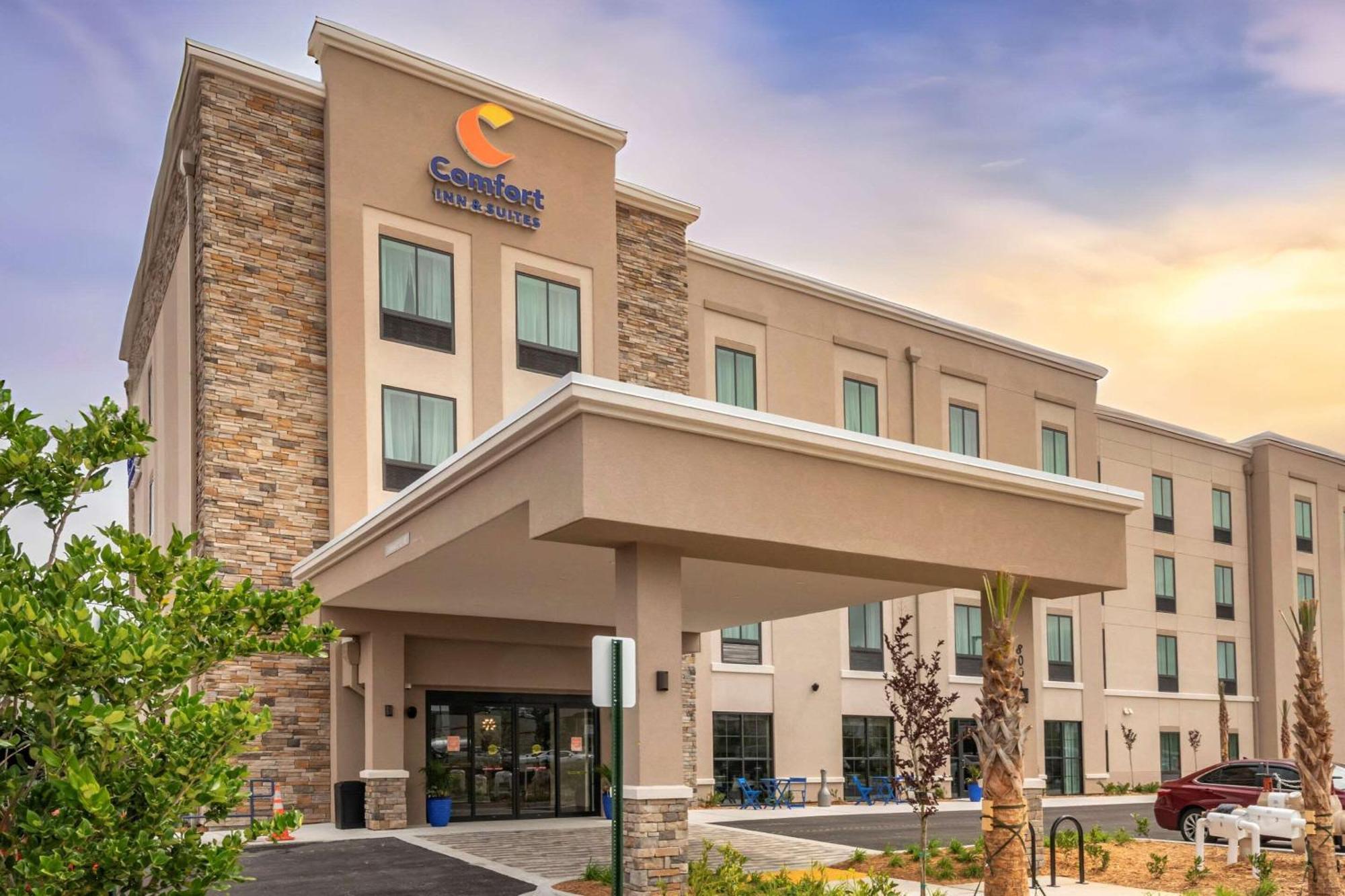 Comfort Inn & Suites Jacksonville - Orange Park Near Naval Air Station Dış mekan fotoğraf